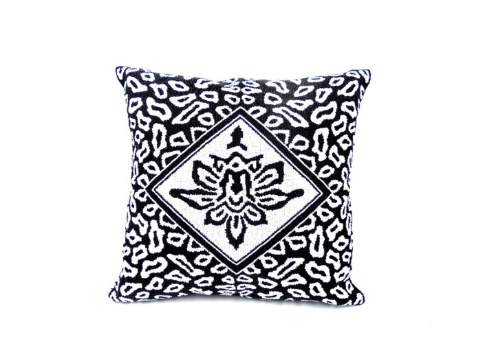 BEADED BLACK AND WHITE CUSHION